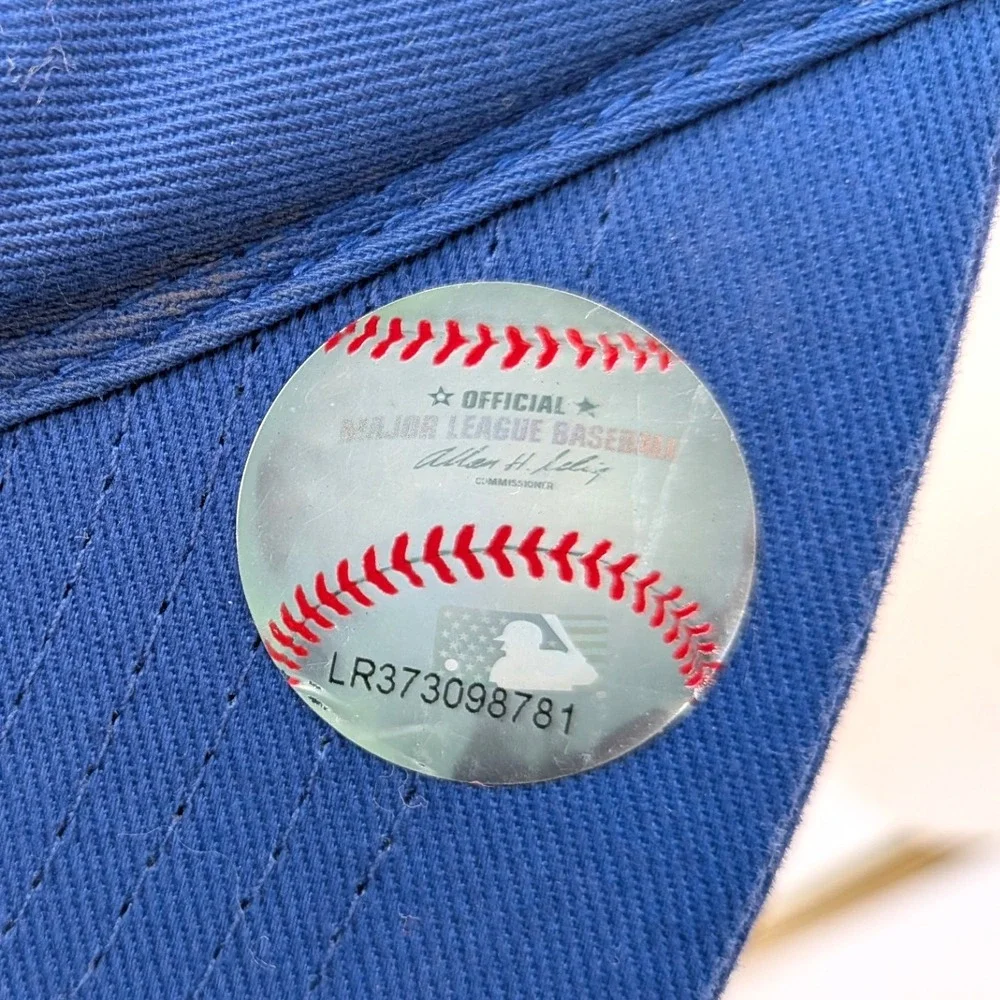 Texas Rangers Fan Favorite Sequin Logo Hat Blue‎ & White Adjustable